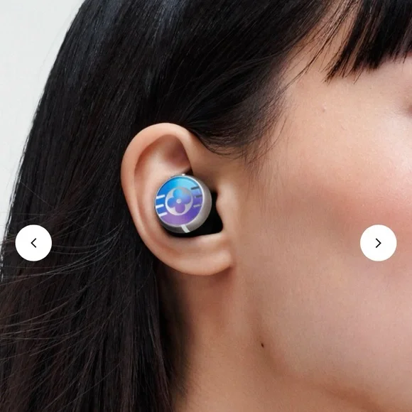 Louis Vuitton Wireless Earbuds with Charging Case Light Up Blue to Violet Earbud Headphones